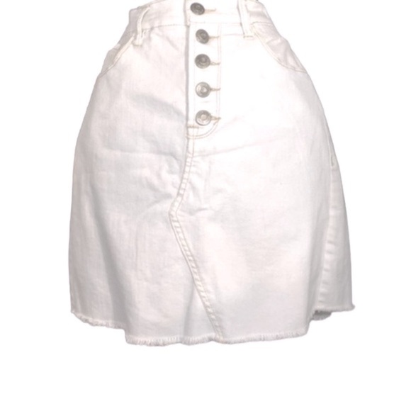 Kensie Dresses & Skirts - Kenzie White Denim Mini Skirt Brown Detail Stretch Raw Hem Buttons Size 2/26